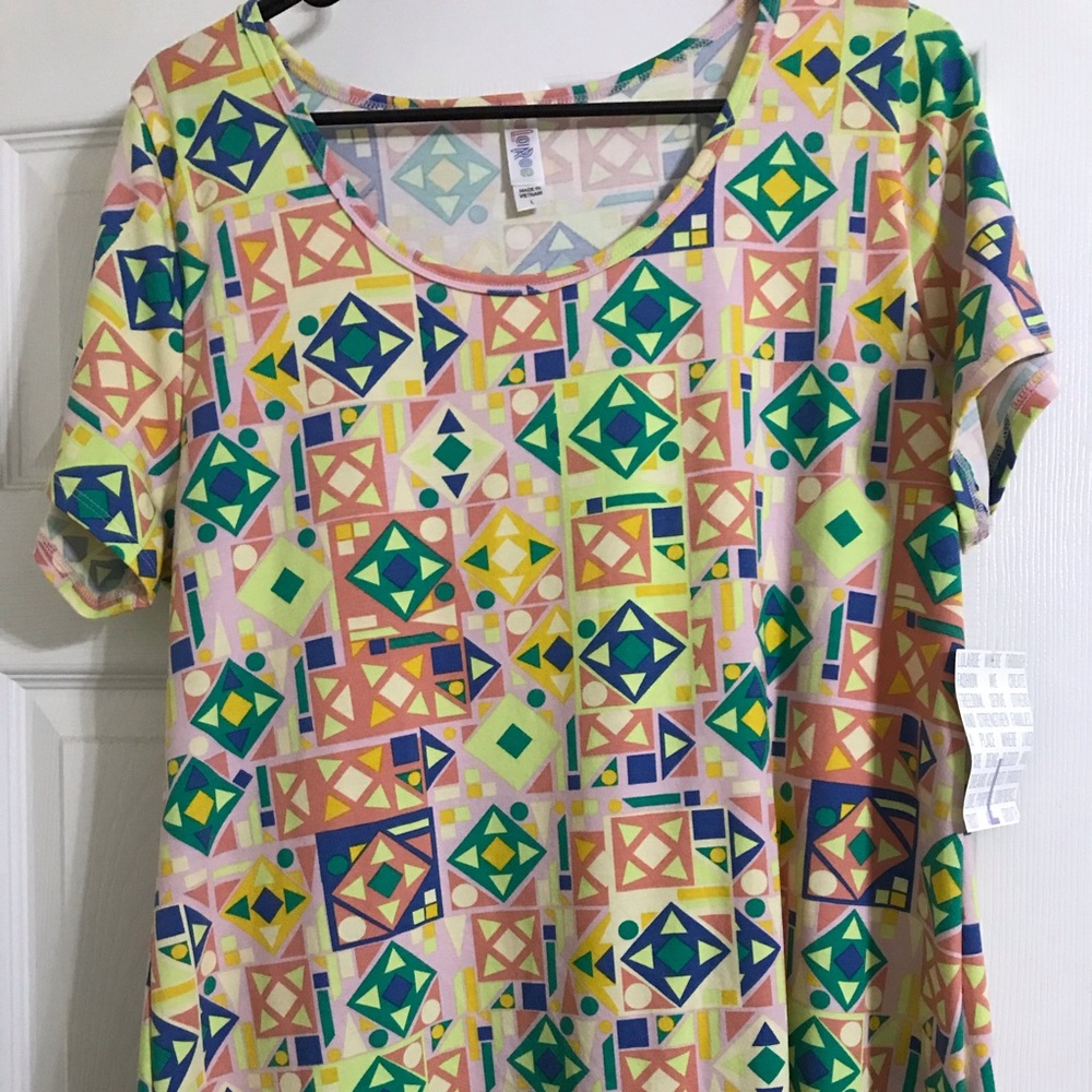 Lularoe Classic T